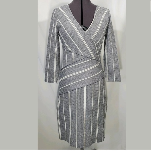 New Anthropologie Maeve Wrap Dress Sz M Blue - Picture 8 of 8